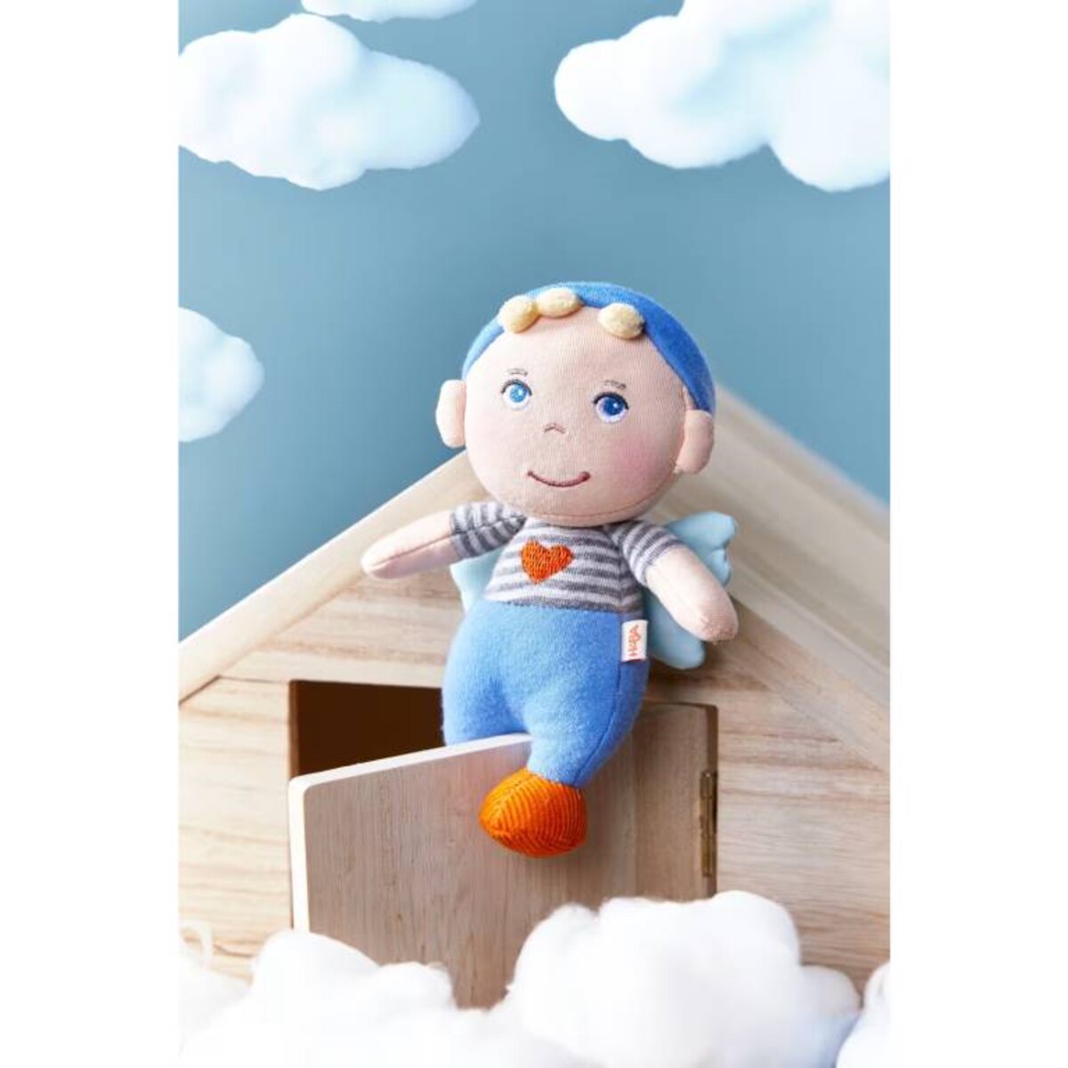 haba-schutzengelpuppe-mats-mit-fluegel-7B49A6066.jpg