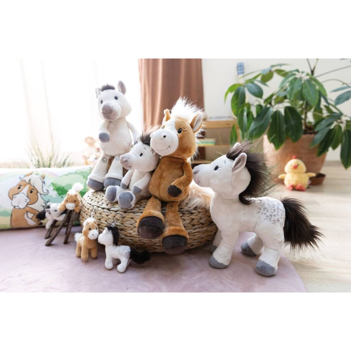 nici-green-kuscheltier-pferd-holly-A28477077.jpg