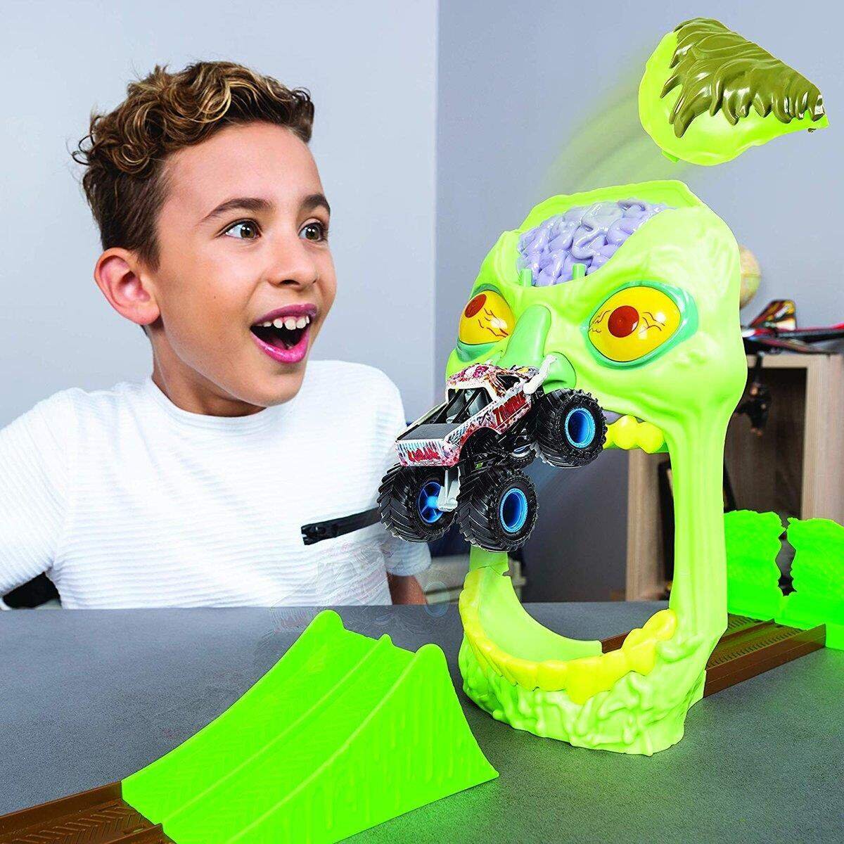 Spin Master Monster Jam Stunt Spielset, 1 Stück, sortiert