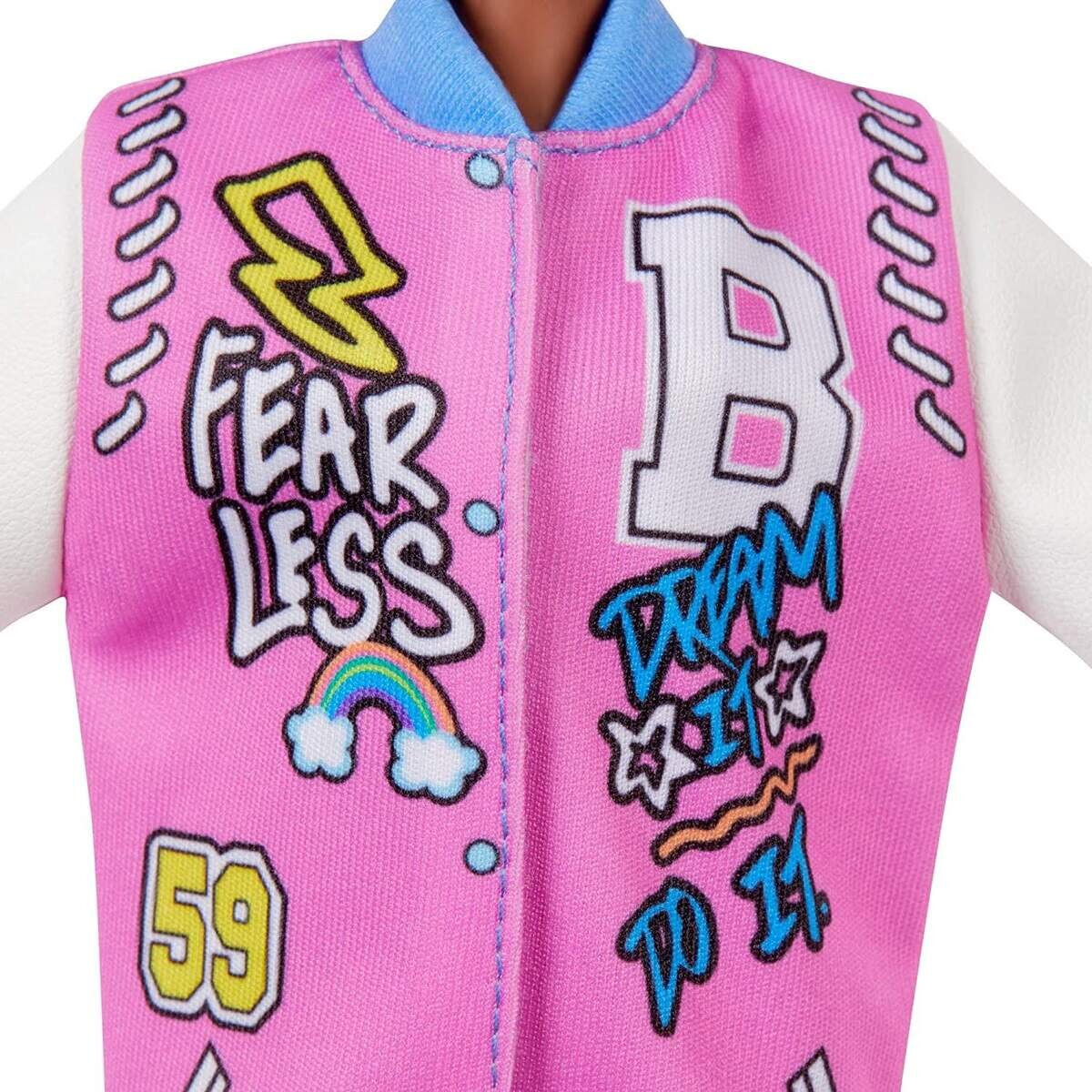 Barbie Fashionistas Puppe mit Letterman Jacke, Anziehpuppe