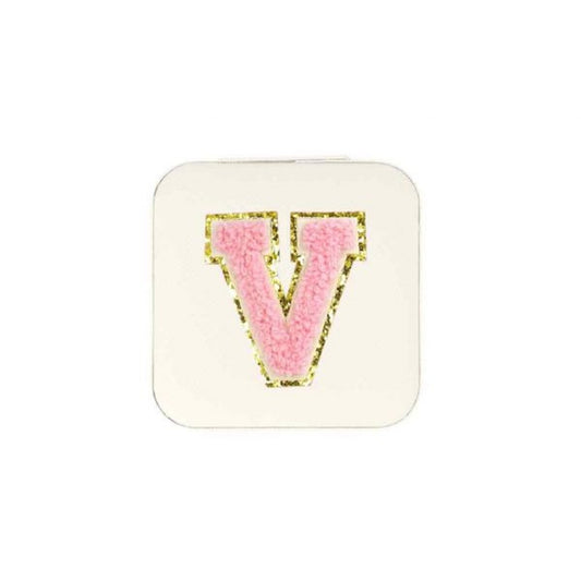 bb-klostermann-schmuckbox-buchstabe-v-C66A18671.jpg