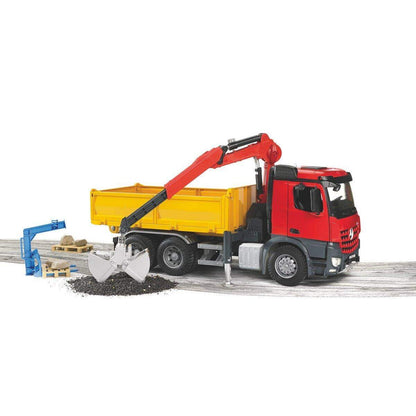 BRUDER® 3651 MB Arocs Baustellen-LKW mit Kran und Zubehör