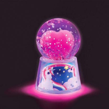 Depesche Ylvi & the Minimoomis Schneekugel mit Licht