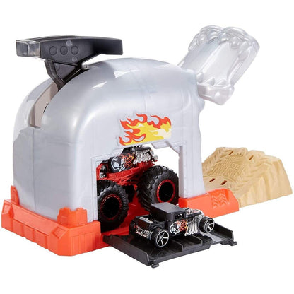 Hot Wheels Monster Trucks Bone Shaker Startrampe Spielset inkl. 2 Spielzeugautos