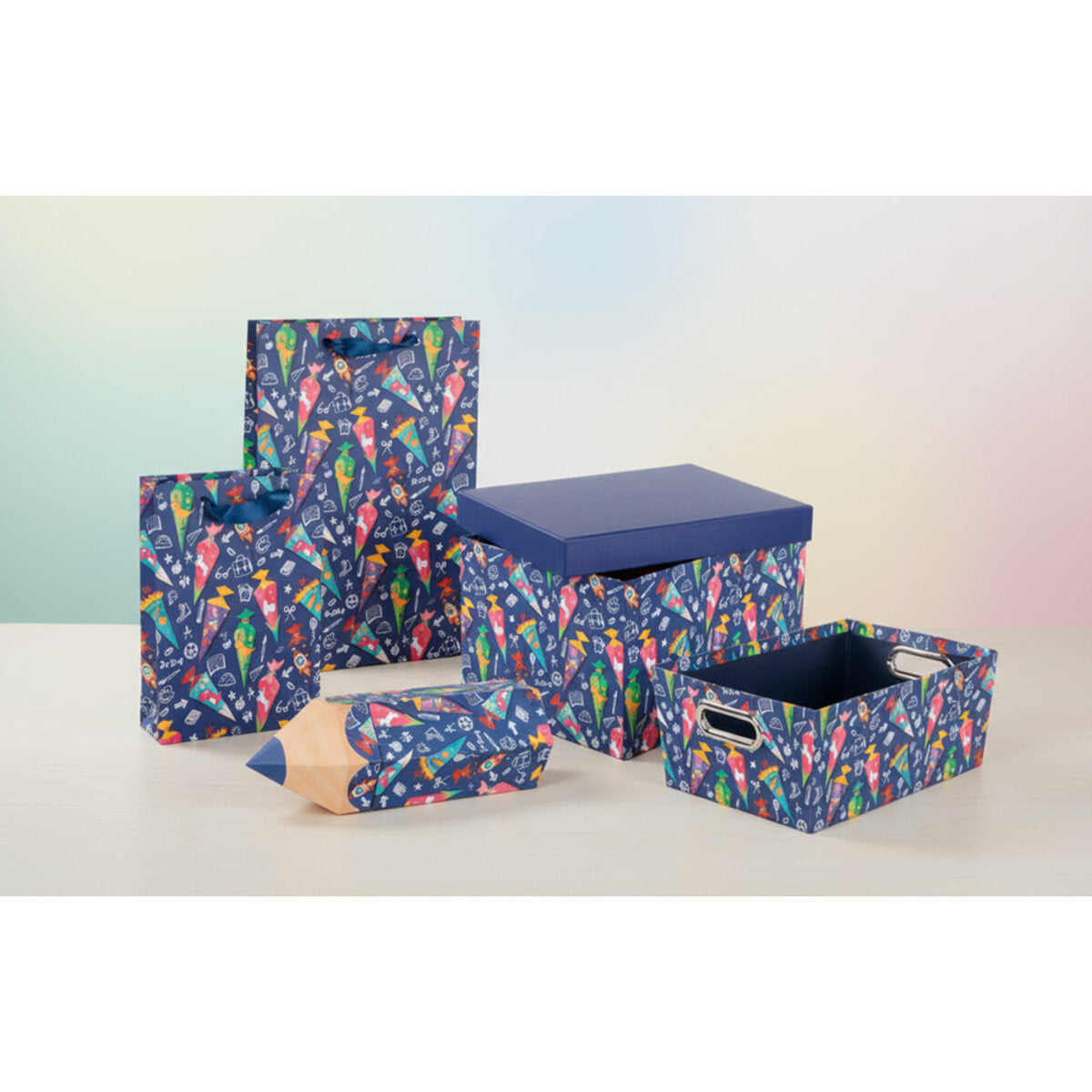 idena-geschenkbox-blau-motiv-schultueten-BA5A0FC18.jpg