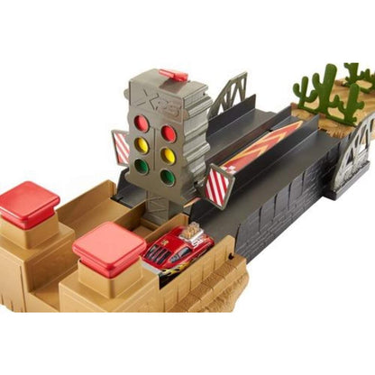 Mattel Disney Cars Xtreme Racing Serie Dragster-Rennen Spielset
