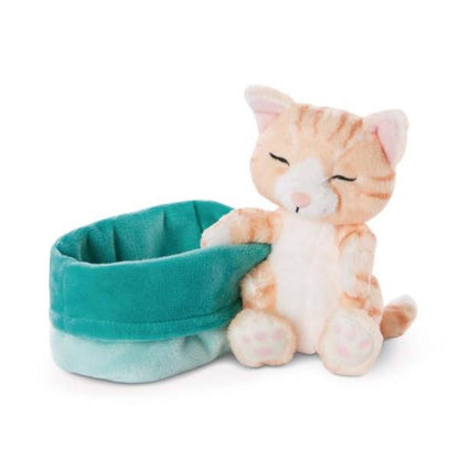 NICI Kuscheltier Katze braun 12cm im blau-grünen Körbchen