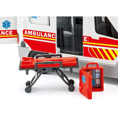 Revell Junior Kit Rettungswagen mit Figur