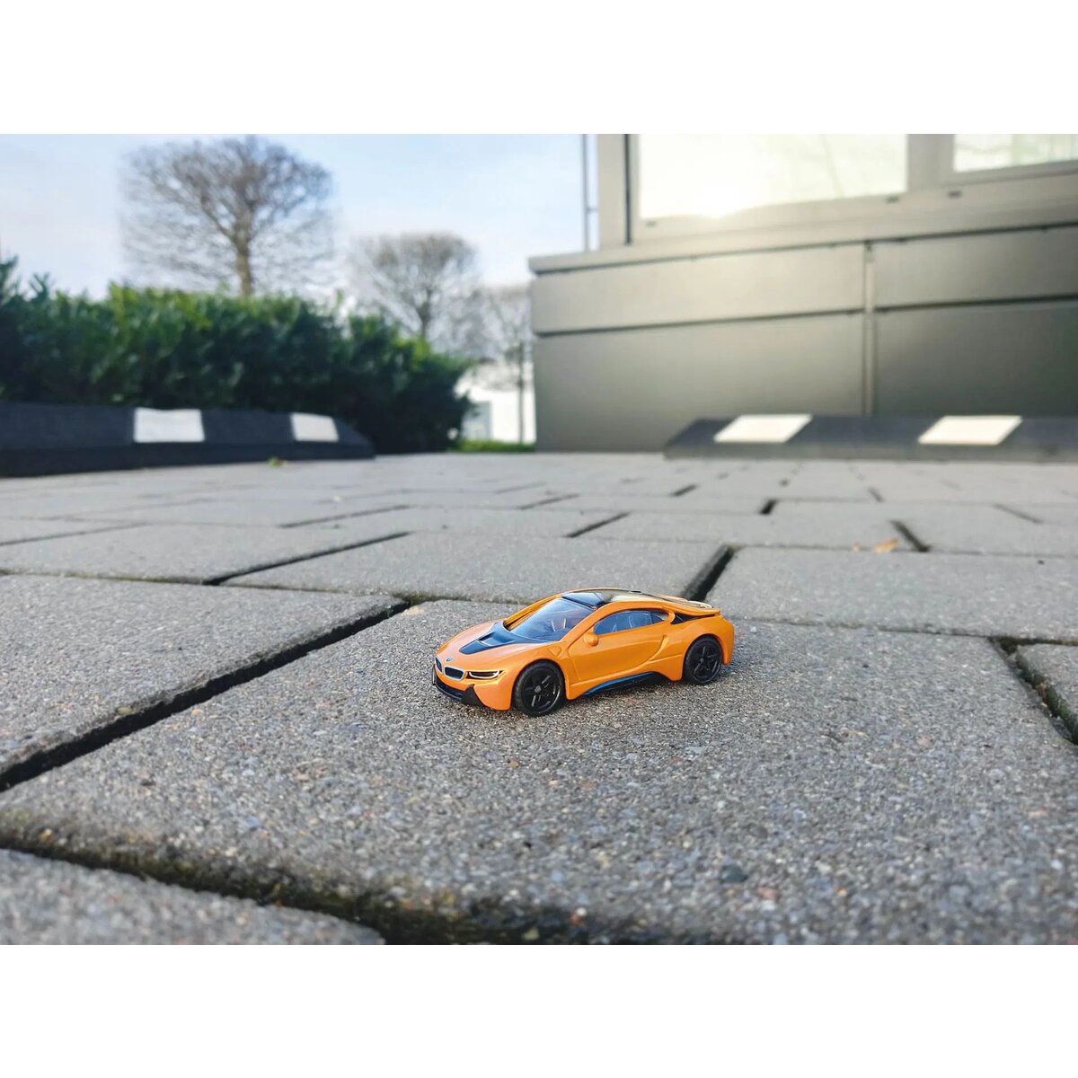 siku-bmw-i8-BD322D647.jpg