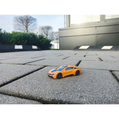 siku-bmw-i8-BD322D647.jpg