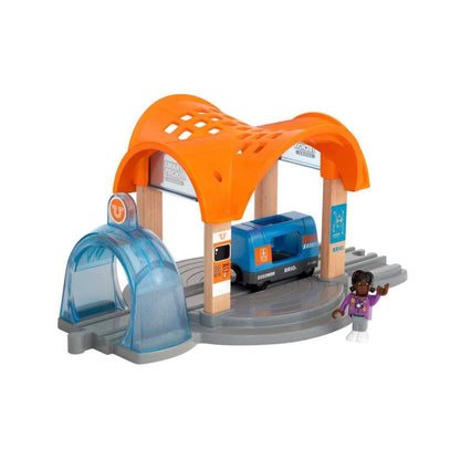 BRIO Smart Tech Sound Bahnhof mit Action Tunnel